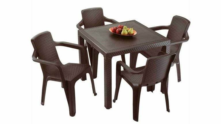 JUEGO MESA Y SILLA PLÁSTICA CON BRAZO ESTILO MIMBRE COD.202